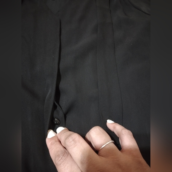 CHICO'S Black Long Sleeved Neck Tie Blouse Sz 1 NWOT - Picture 6 of 9